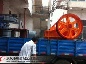 破碎機發(fā)貨現場實拍